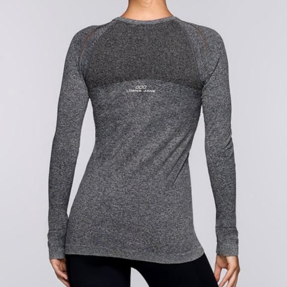 Lorna Jane | Charcoal Heather Rhythmic Seamless Raglan Top - Picture 4 of 7